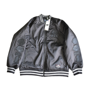 Chaqueta bomber Fanatics New York Yankees Satin de diseño satinado